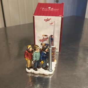 Carlton Heirloom A Christmas Story Flick Stuck To Flagpole Holiday Ornament